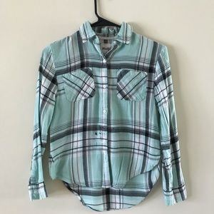 Blue and white plaid button up T-shirt